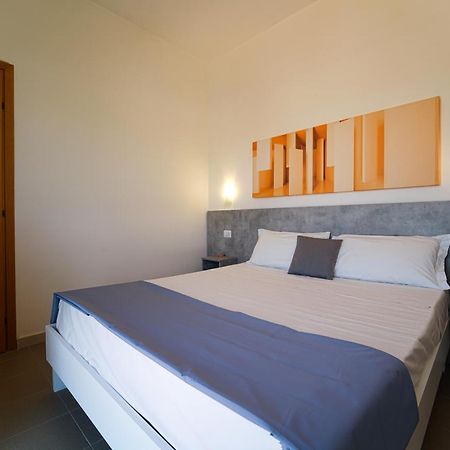 Hotel Rivabella Davoli Buitenkant foto