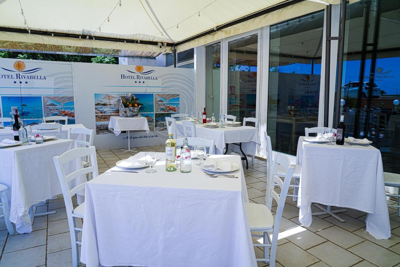 Hotel Rivabella Davoli Buitenkant foto