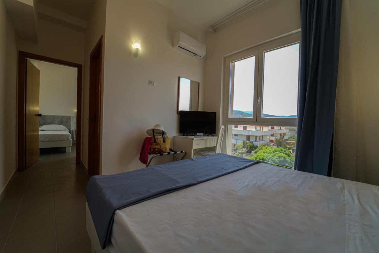Hotel Rivabella Davoli Buitenkant foto