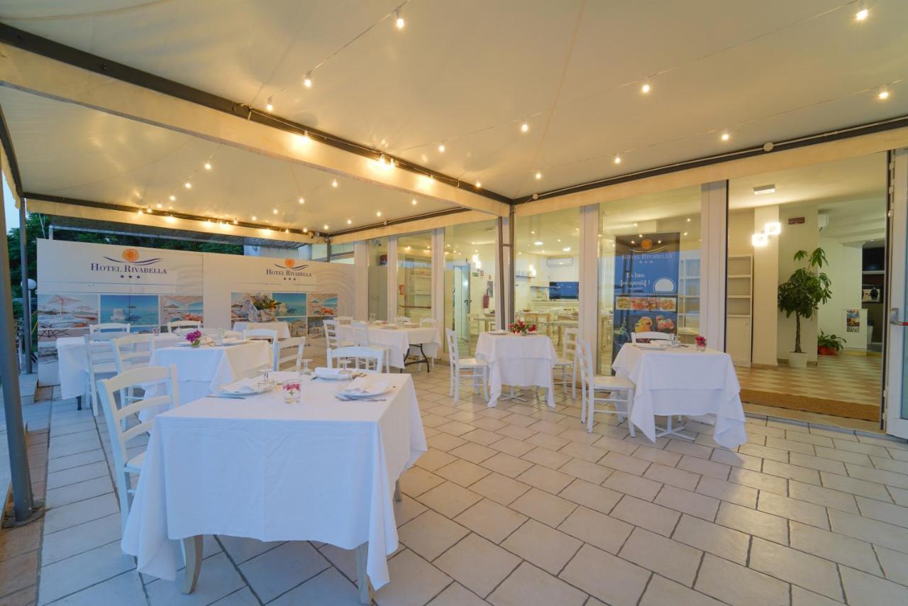 Hotel Rivabella Davoli Buitenkant foto